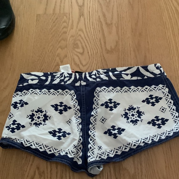 Bathing suit cover up - Picture 2 of 2